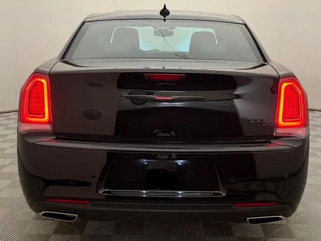 2023 Chrysler 300 300S