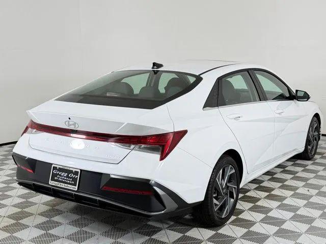 2025 Hyundai Elantra Limited