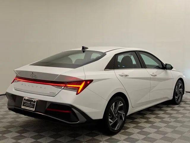 2025 Hyundai Elantra Limited