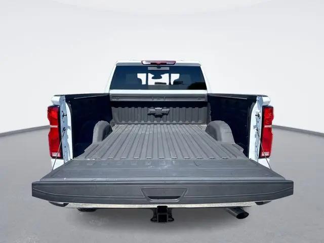 2025 Chevrolet Silverado 2500HD 4WD Crew Cab Standard Bed LTZ