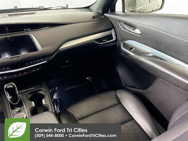 2020 Cadillac XT4 AWD Premium Luxury