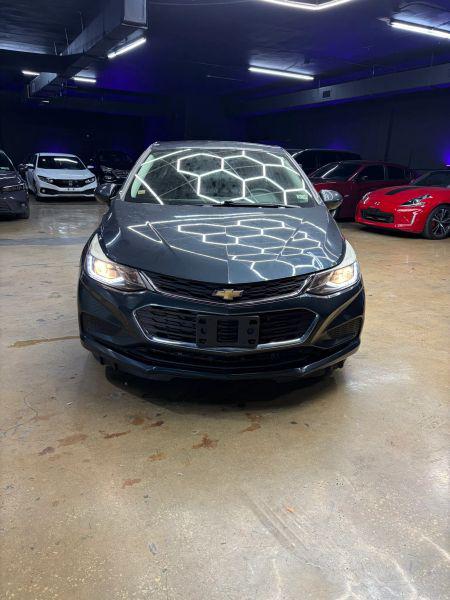 2018 Chevrolet Cruze LT Auto for sale in Miami, FL