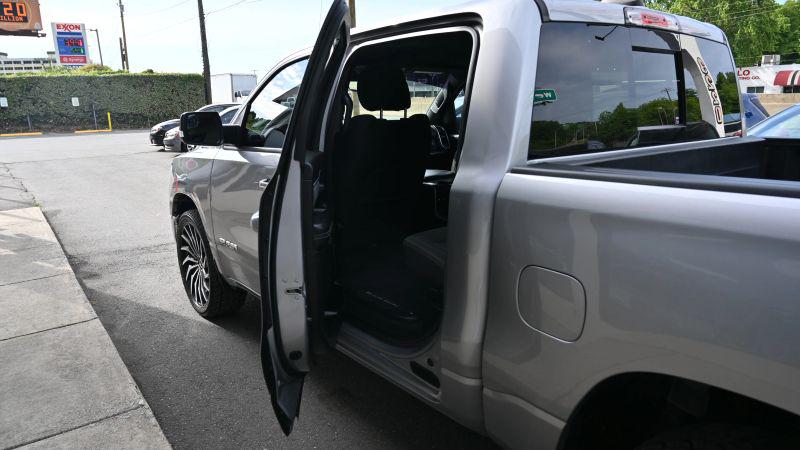 2022 Ram 1500 Big Horn Crew Cab 4x2 57 Box