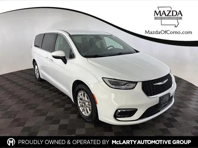 2023 Chrysler Pacifica Touring L for sale in Columbia, MO