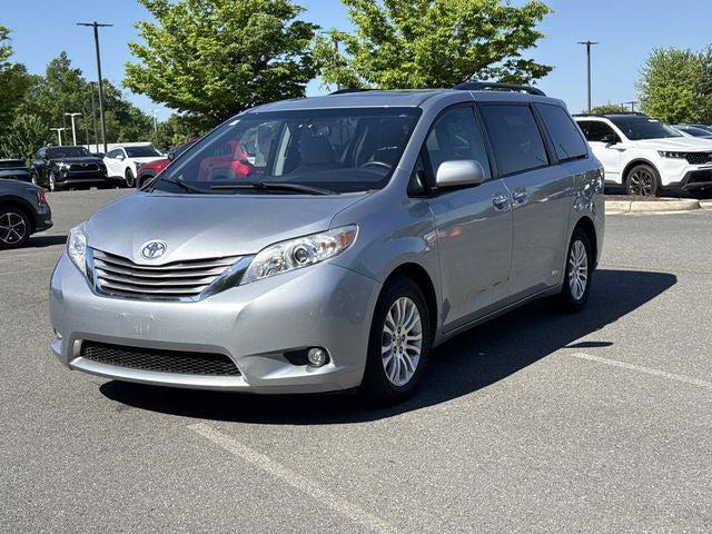 2015 Toyota Sienna XLE Premium 8 Passenger 2015 Toyota Sienna XLE Premium 8 Passenger