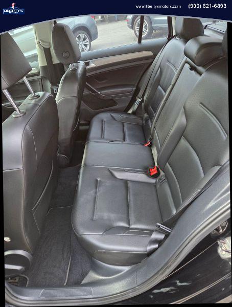 2016 Volkswagen Golf SportWagen TSI SE 4-Door