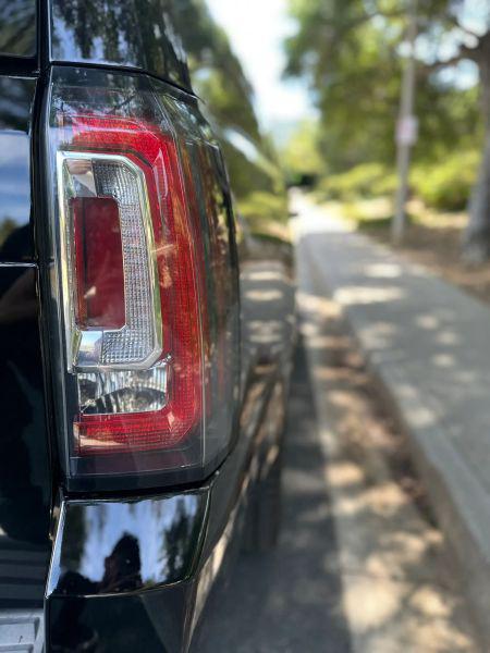 2017 GMC Yukon XL SLT