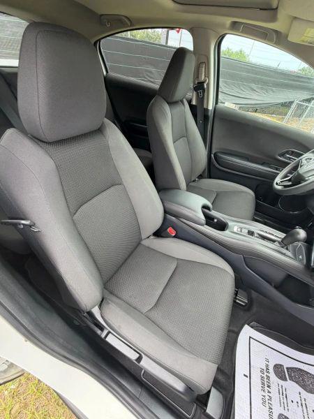 2022 Honda HR-V 2WD EX