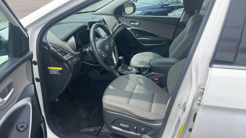 2018 Hyundai Santa Fe SE