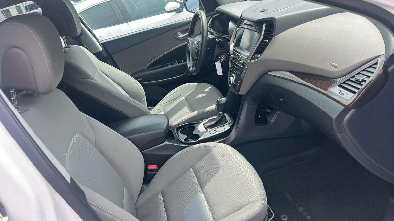 2018 Hyundai Santa Fe SE