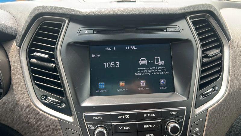 2018 Hyundai Santa Fe SE