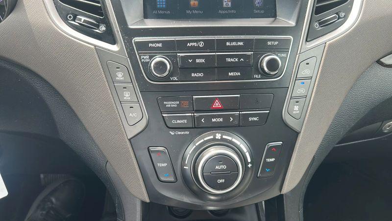 2018 Hyundai Santa Fe SE