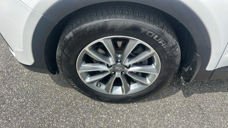 2018 Hyundai Santa Fe SE