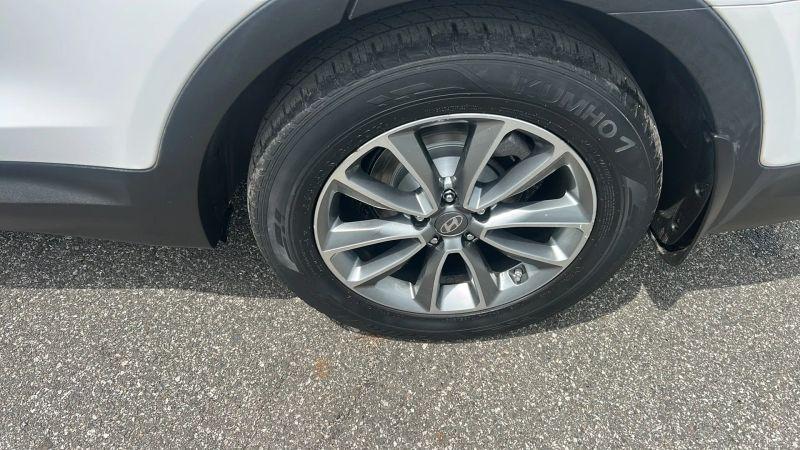 2018 Hyundai Santa Fe SE