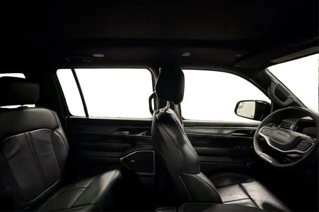 2024 Jeep Wagoneer Series II Carbide