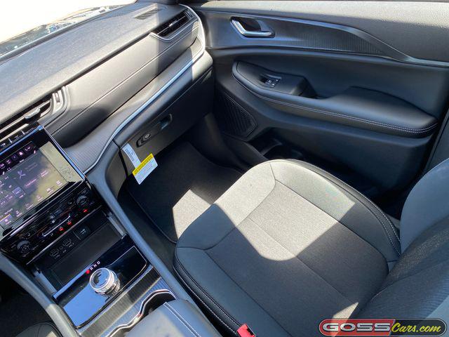 2026 Jeep Grand Cherokee Altitude 4x4