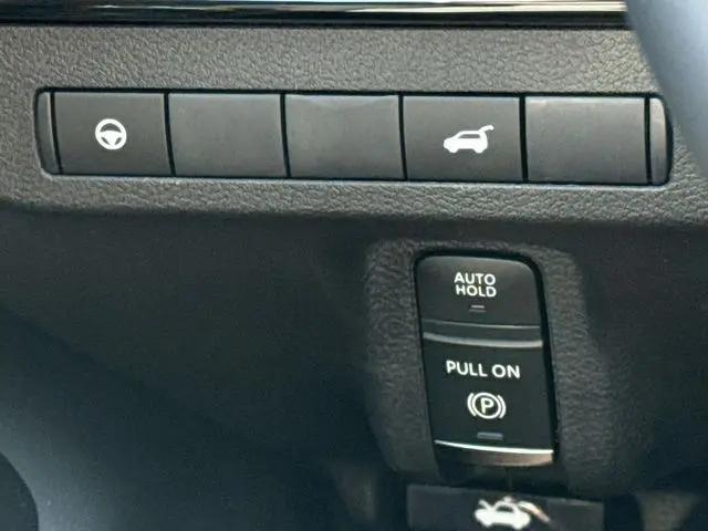 2026 Nissan Murano SV