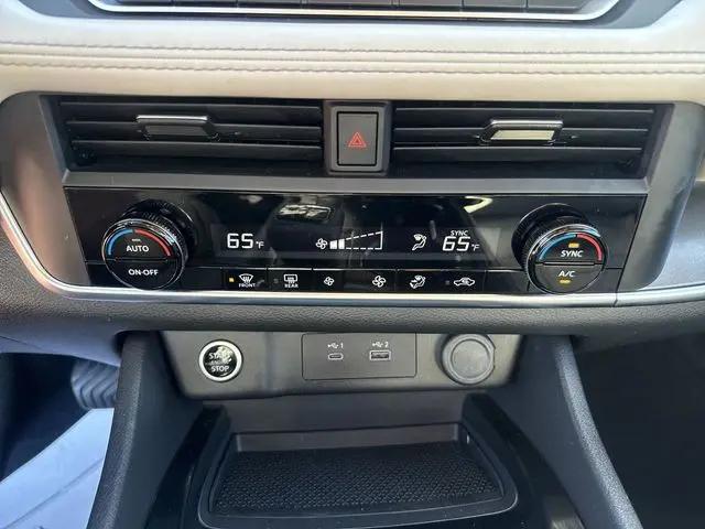 2023 Nissan Rogue SV FWD