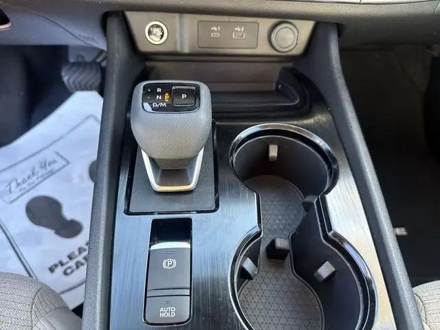 2023 Nissan Rogue SV FWD
