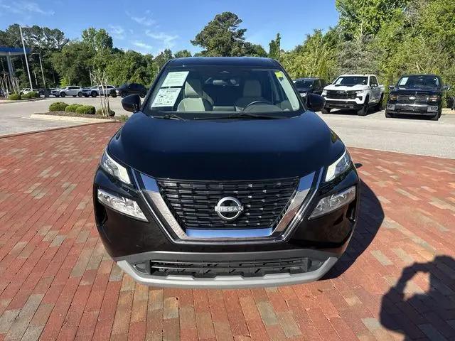 2023 Nissan Rogue SV FWD