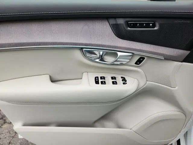 2026 Volvo XC90 Plug-In Hybrid Ultra, T8 AWD, Electric/Gasoline, Bright, 7 Seats