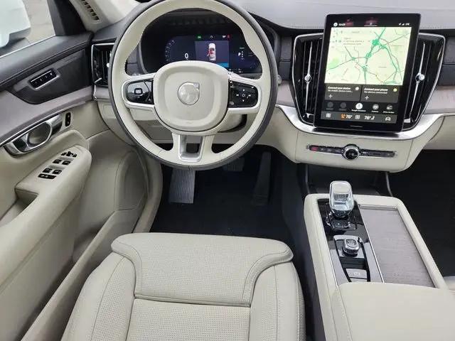2026 Volvo XC90 Plug-In Hybrid Ultra, T8 AWD, Electric/Gasoline, Bright, 7 Seats