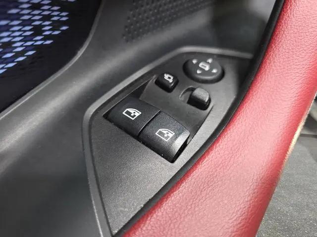 2023 BMW M240 i