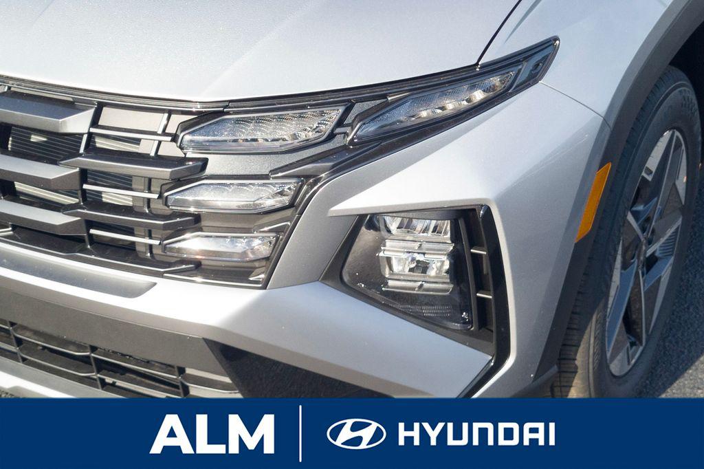 New 2026 Shimmering Silver HYUNDAI SEL FWD image 12