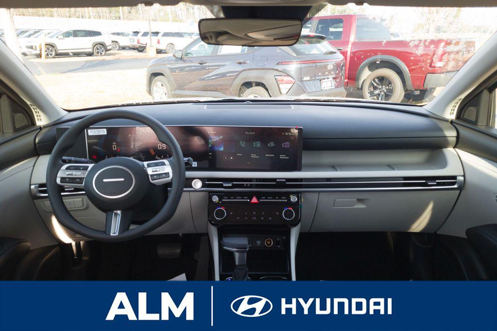 New 2026 Shimmering Silver HYUNDAI SEL FWD image 20