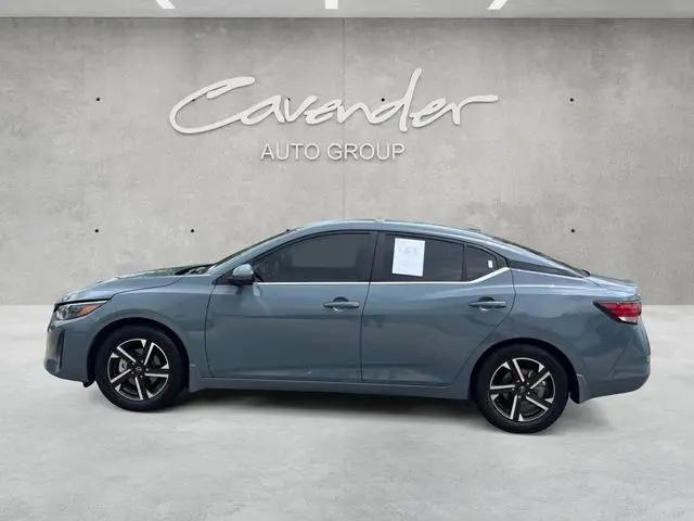 2024 Nissan Sentra SV Xtronic CVT