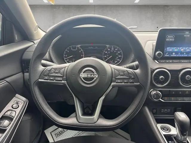 2024 Nissan Sentra SV Xtronic CVT