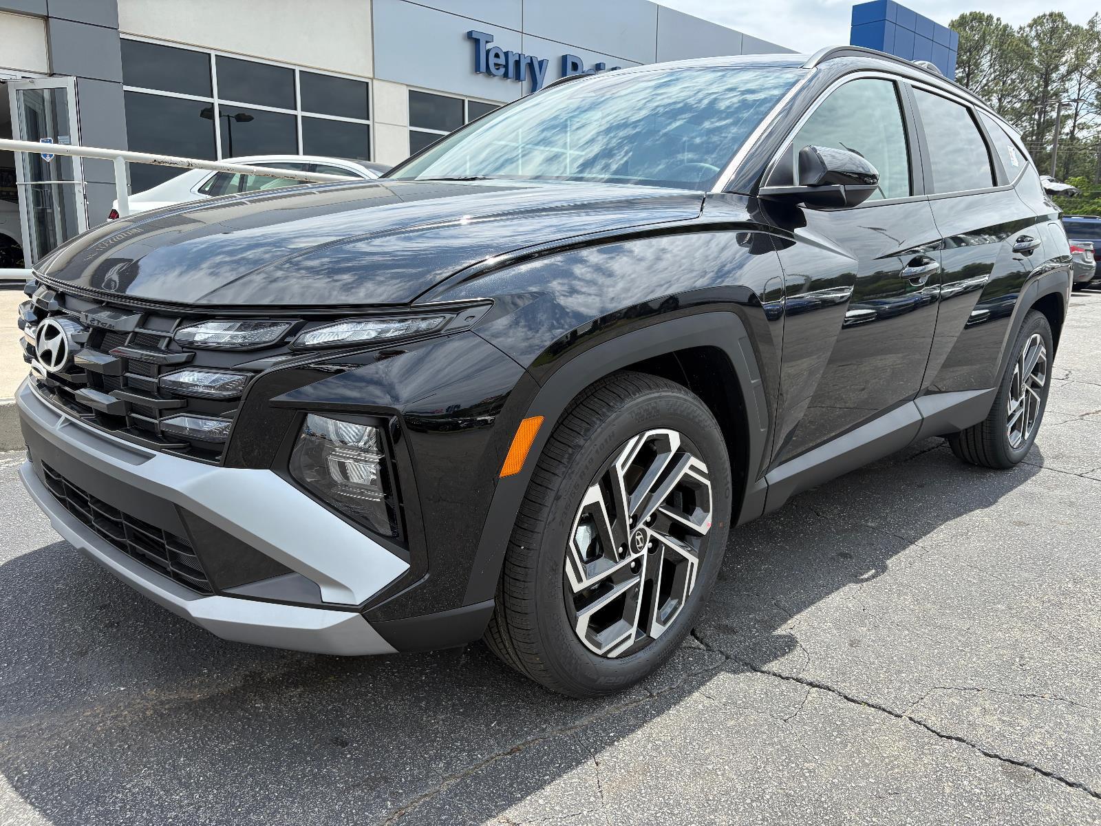 2026 Hyundai Tucson SEL Plus FWD's photo