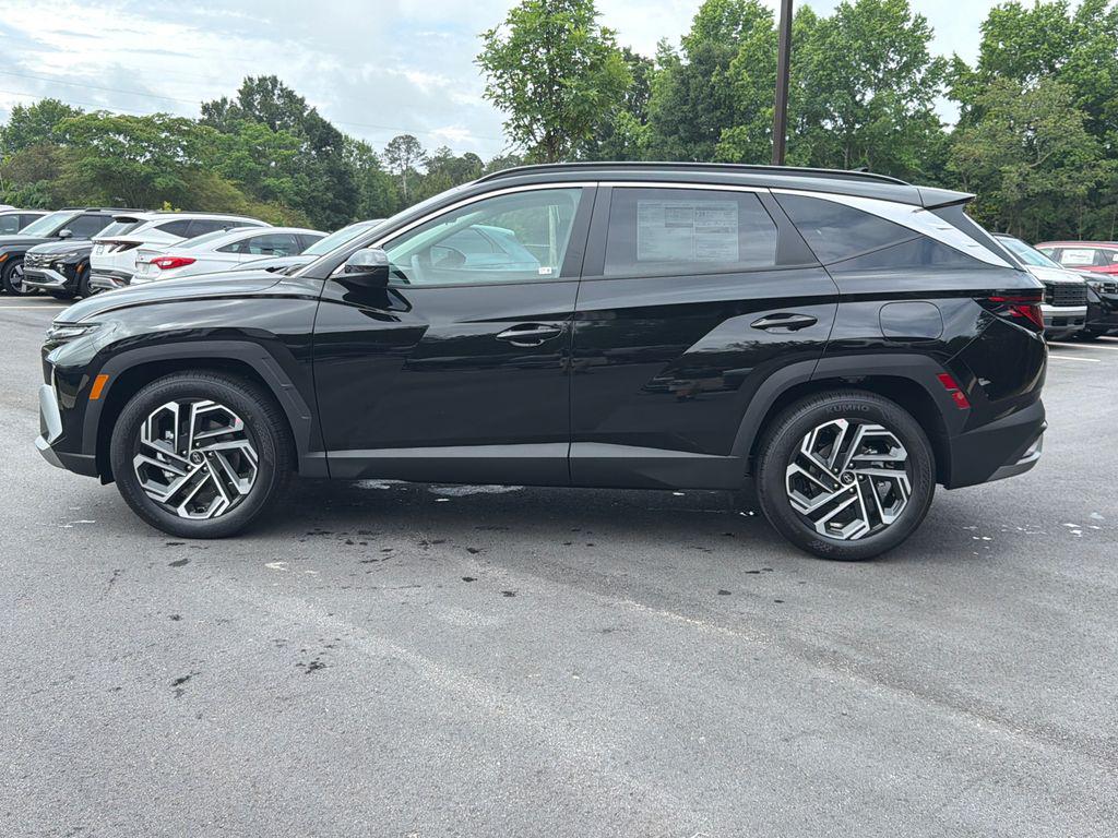 New 2026 Black HYUNDAI SEL FWD image 2