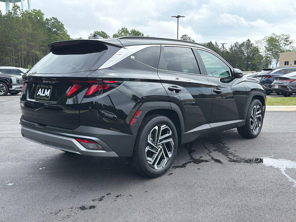 New 2026 Black HYUNDAI SEL FWD image 6