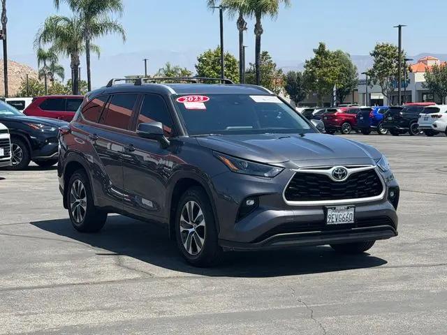 2023 Toyota Highlander XLE