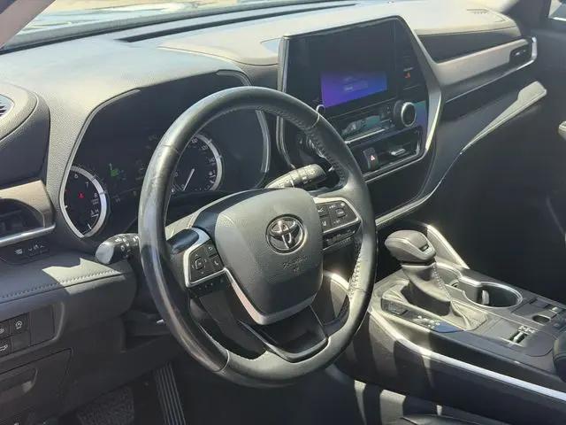 2023 Toyota Highlander XLE