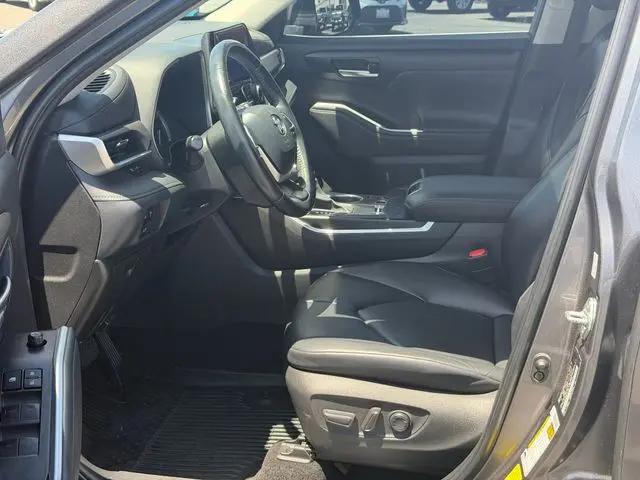 2023 Toyota Highlander XLE