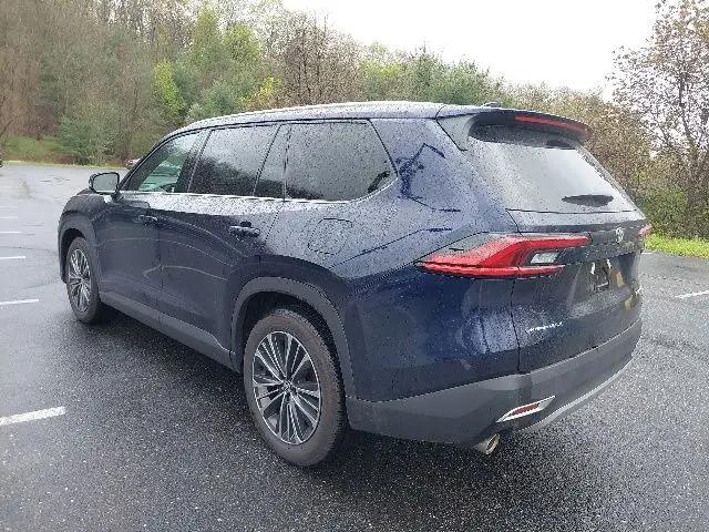 2025 Toyota Grand Highlander Hybrid Platinum MAX