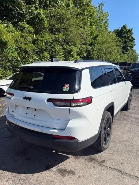 2023 Jeep Grand Cherokee L Altitude 4x4