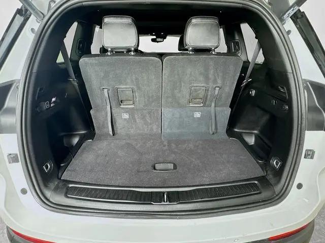 2023 Jeep Grand Cherokee L Altitude 4x4