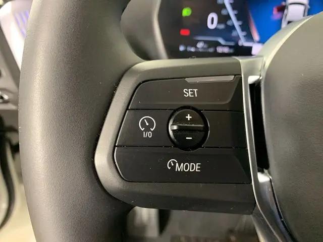 2025 BMW Coupe xDrive