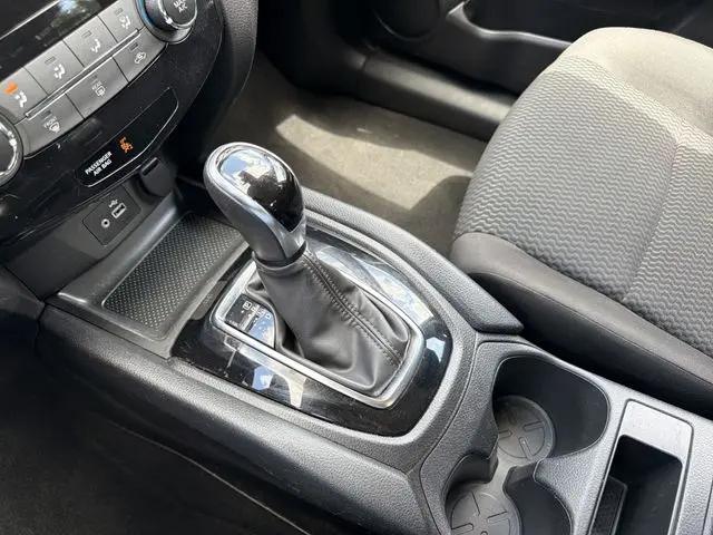 2022 Nissan Rogue Sport S FWD Xtronic CVT