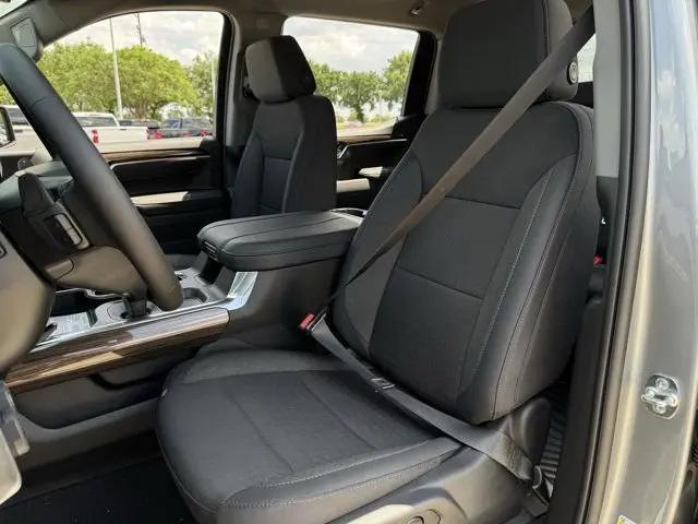 2026 Chevrolet Silverado 1500 4WD Crew Cab Standard Bed LT