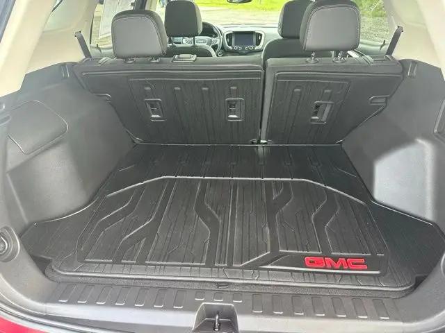 2023 GMC Terrain AWD Denali