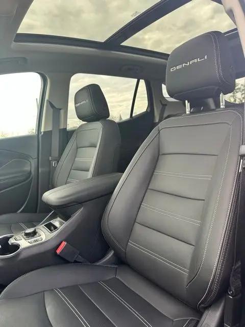 2023 GMC Terrain AWD Denali