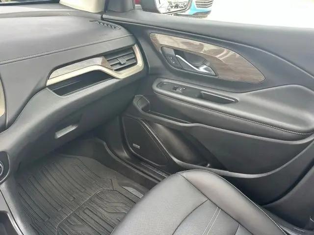 2023 GMC Terrain AWD Denali