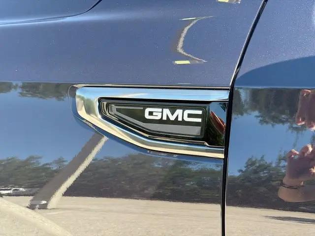 2024 GMC Yukon 4WD AT4