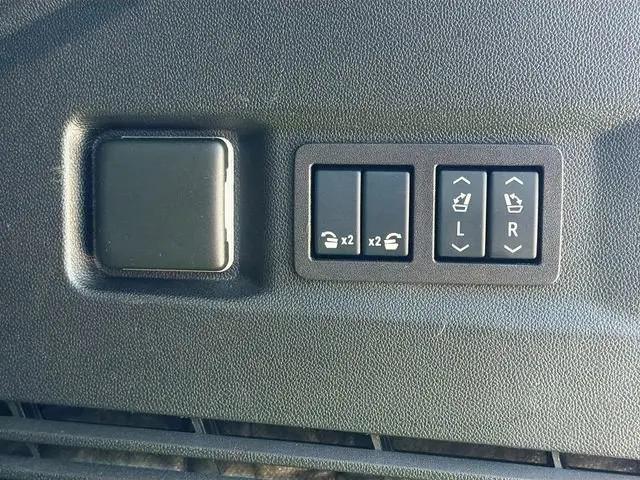 2024 GMC Yukon 4WD AT4