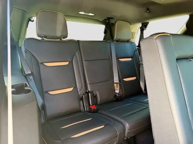 2024 GMC Yukon 4WD AT4
