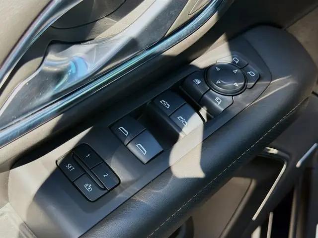 2024 GMC Yukon 4WD AT4